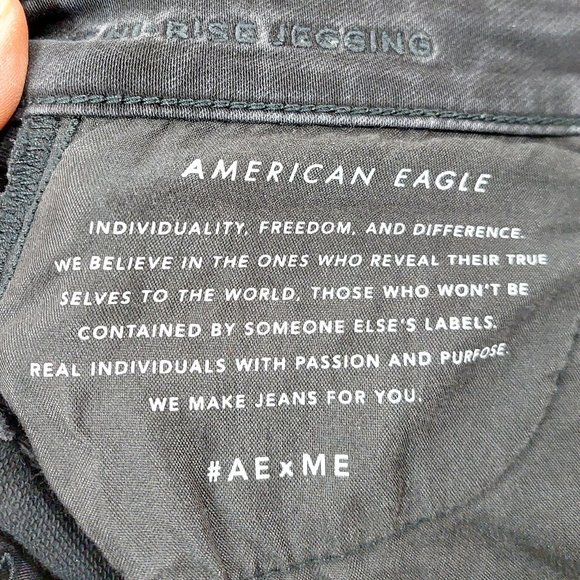 American Eagle Black Super Hi-Rise Jegging Jeans - Picture 8 of 14